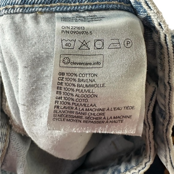 H&M Distressed Boyfriend Jeans Women’s Size 8 Low Waist Light Wash - Picture 9 of 9